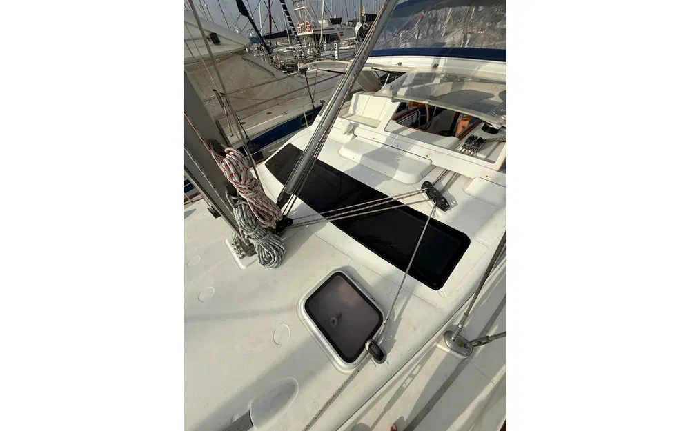 slider 3 Beneteau Oceanis 42 CC