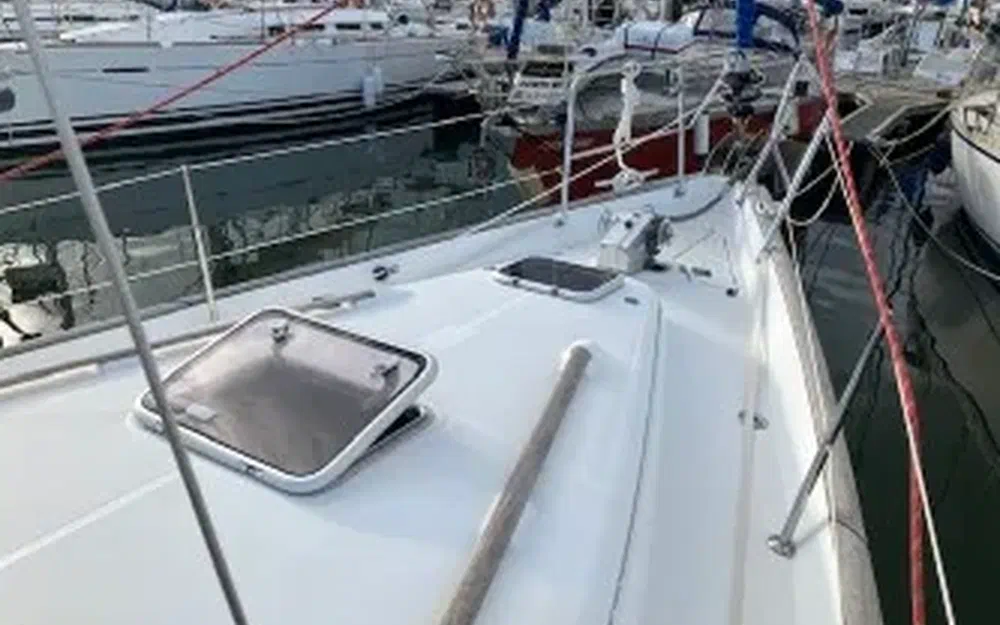 slider 4 Beneteau Oceanis 42 CC
