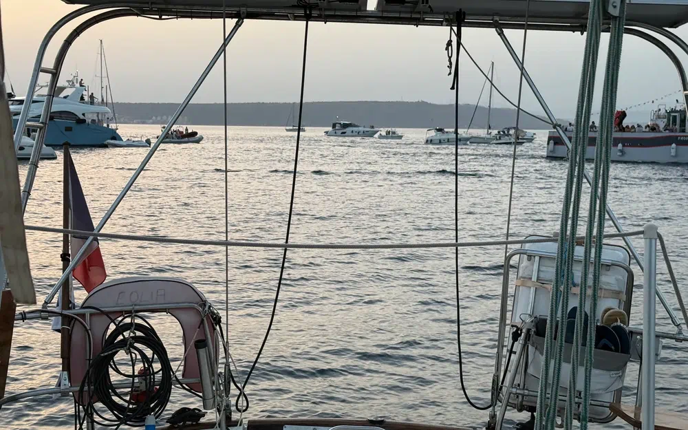 slider 8 Beneteau Oceanis 42 CC