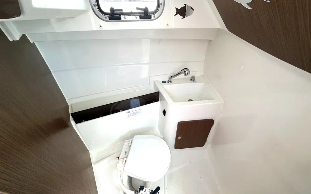 slider 15 Beneteau Antares 8 OB