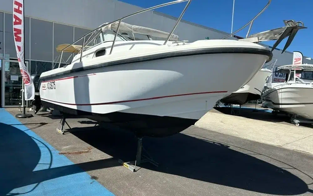 slider 19 Boston Whaler 21 Conquest