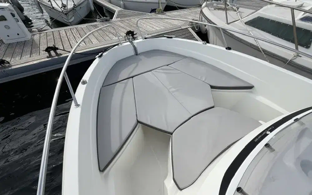 slider 4 Jeanneau Cap Camarat 5.5 CC Serie 2