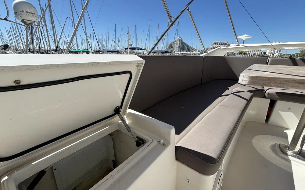 slider 10 Prestige Yachts 500 Fly