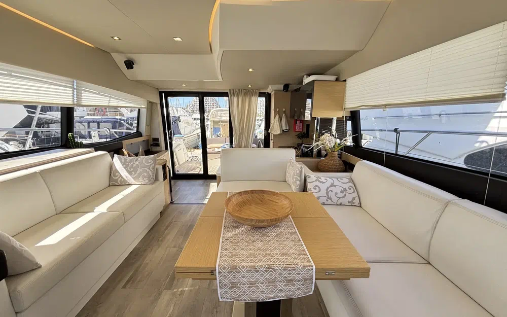 slider 16 Prestige Yachts 500 Fly
