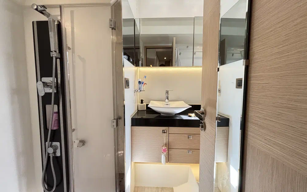 slider 27 Prestige Yachts 500 Fly