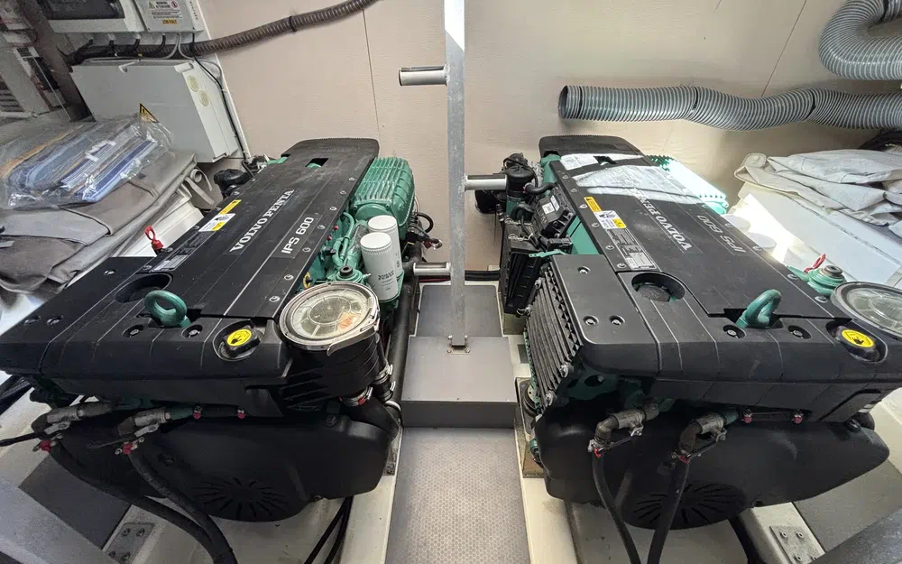 slider 34 Prestige Yachts 500 Fly