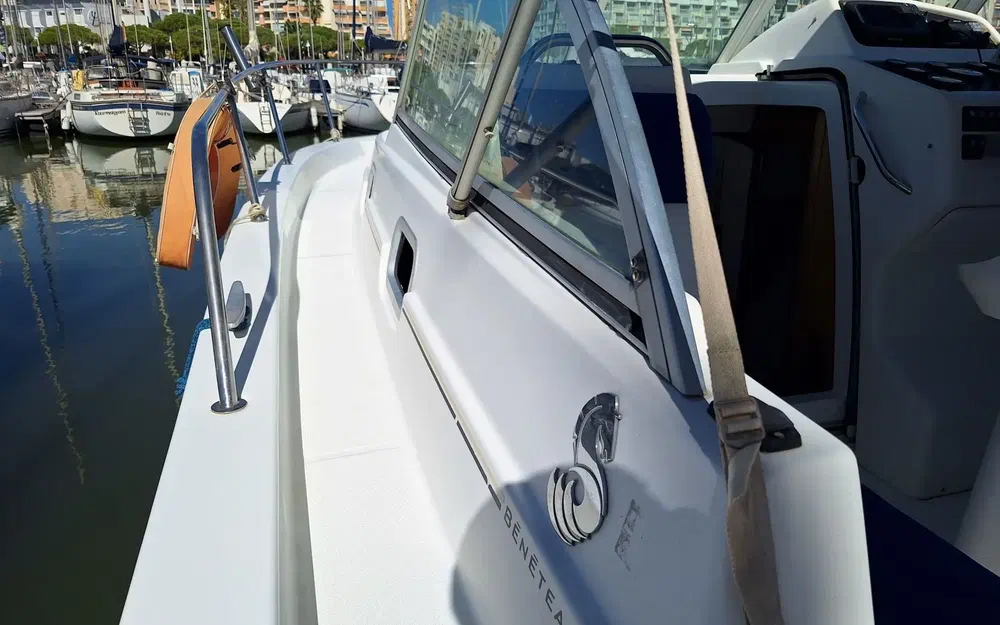 slider 10 Beneteau Ombrine 800
