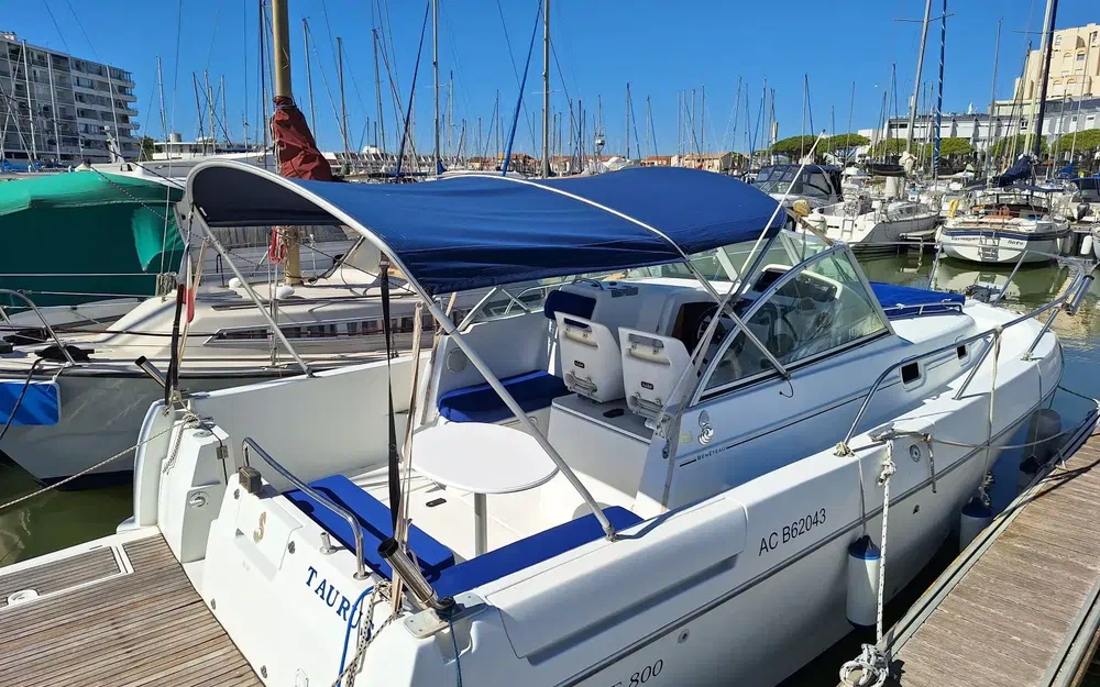 slider 16 Beneteau Ombrine 800