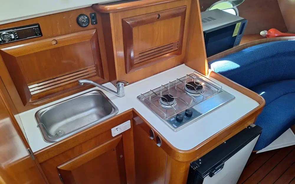 slider 3 Beneteau Ombrine 800