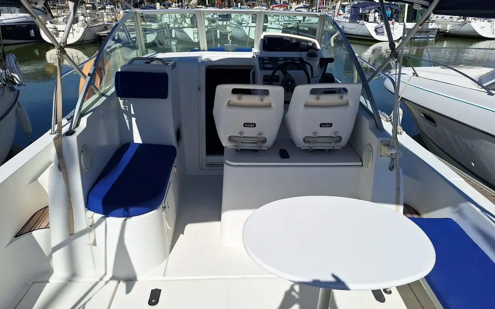 slider 7 Beneteau Ombrine 800