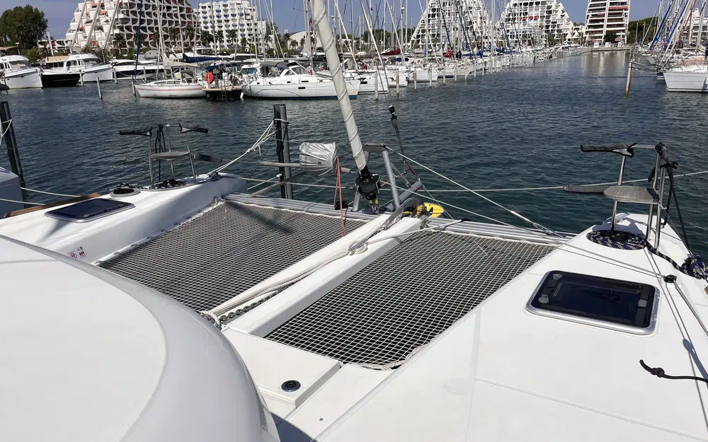 slider 4 Lagoon 40