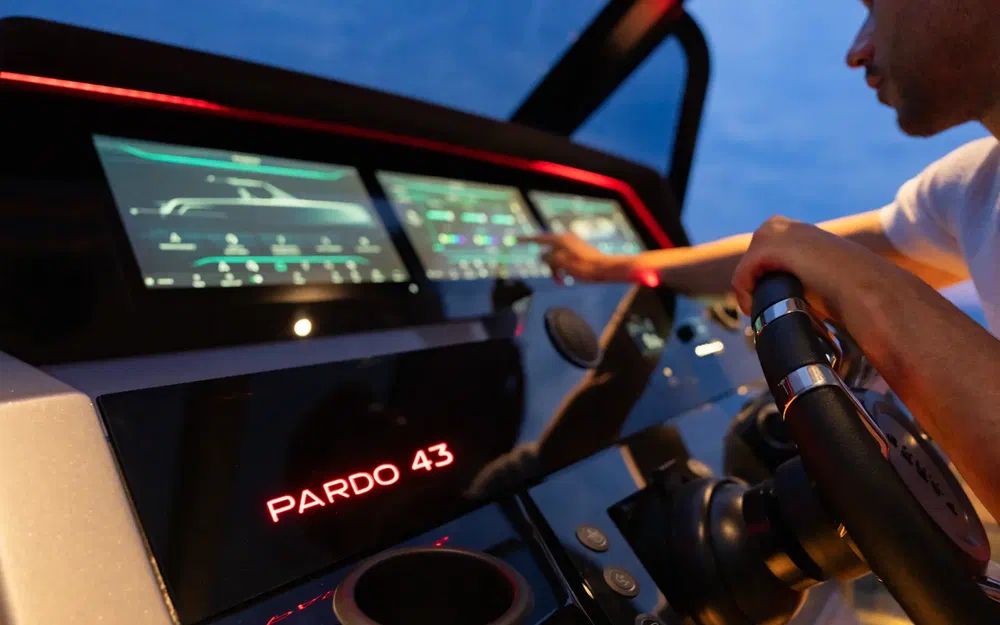 slider 17 Pardo Yachts Pardo 43