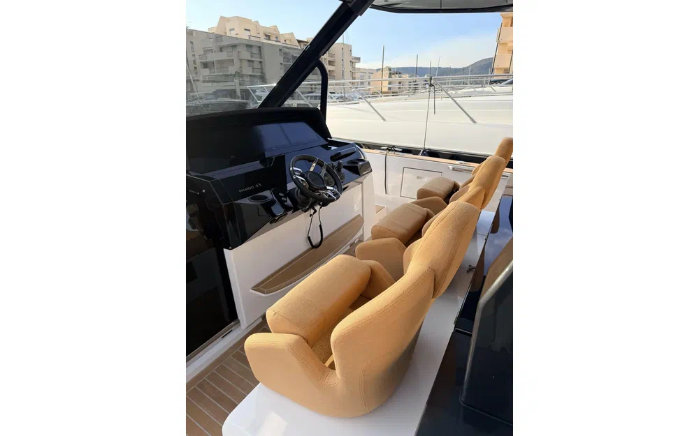 slider 6 Pardo Yachts Pardo 43