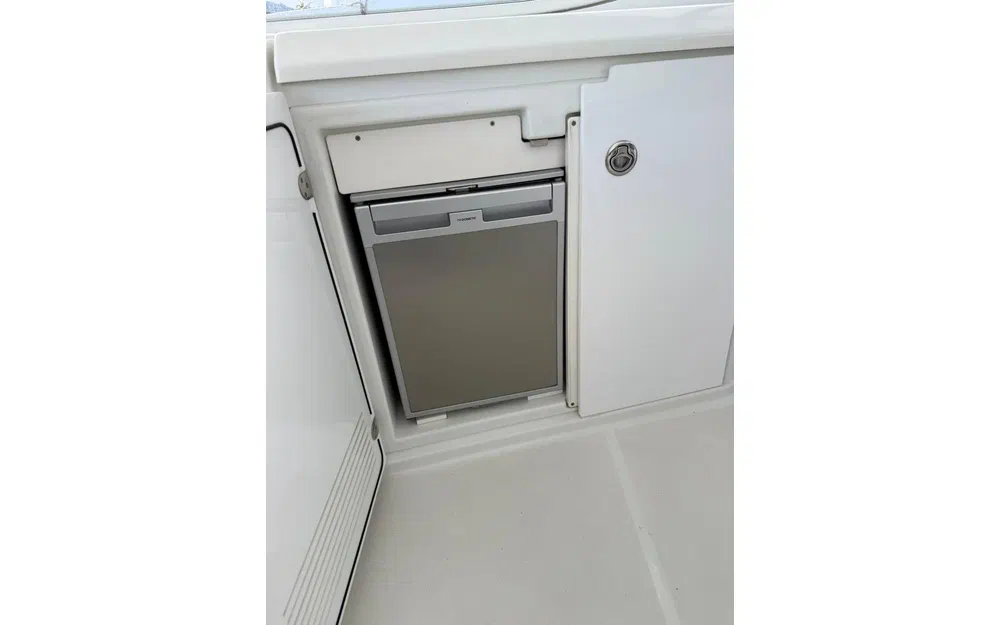 slider 10 Beneteau Grand Turismo GT 38