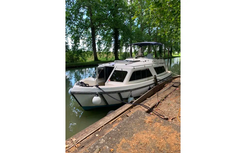 slider 3 Le Boat Cirrus