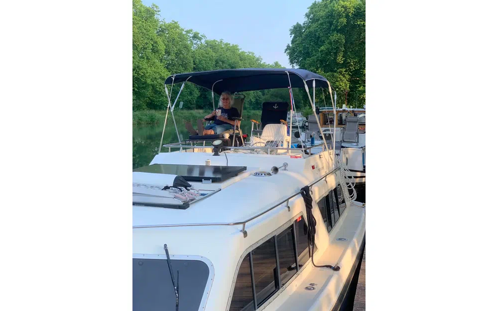 slider 36 Le Boat Cirrus