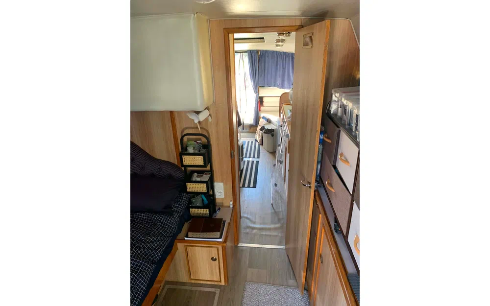 slider 42 Le Boat Cirrus