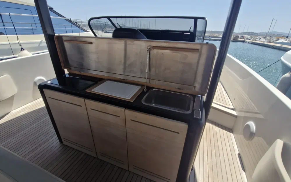 slider 19 Cranchi A46 Luxury Tender