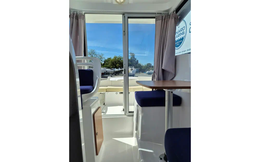 slider 12 Beneteau Antares 580 HB