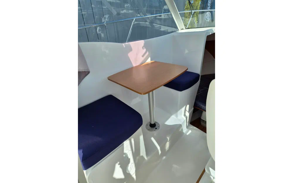 slider 16 Beneteau Antares 580 HB