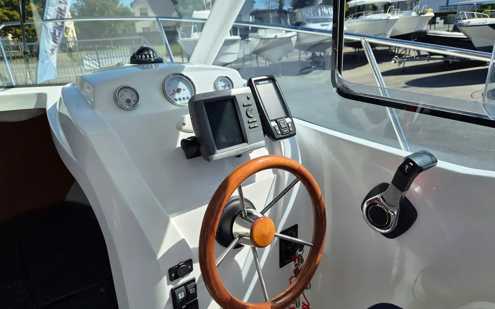 slider 17 Beneteau Antares 580 HB