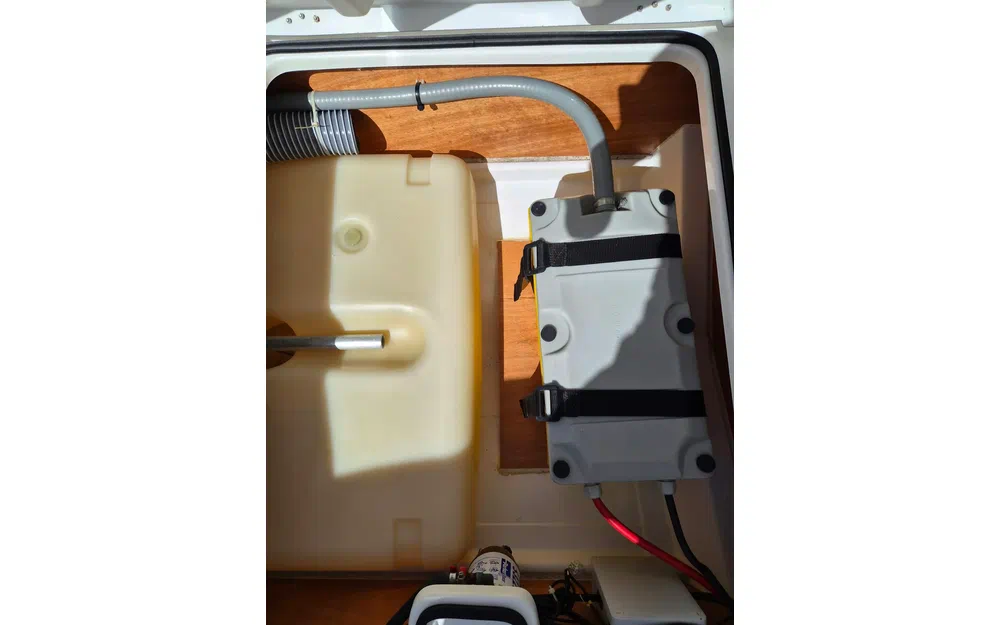 slider 19 Beneteau Antares 580 HB