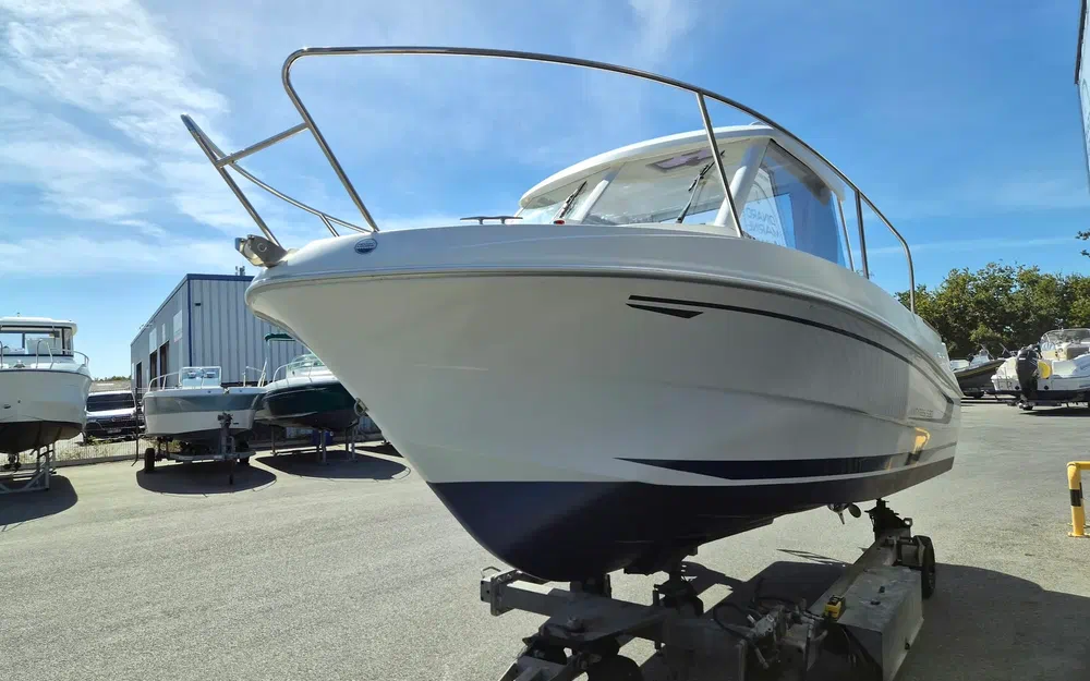 slider 1 Beneteau Antares 580 HB
