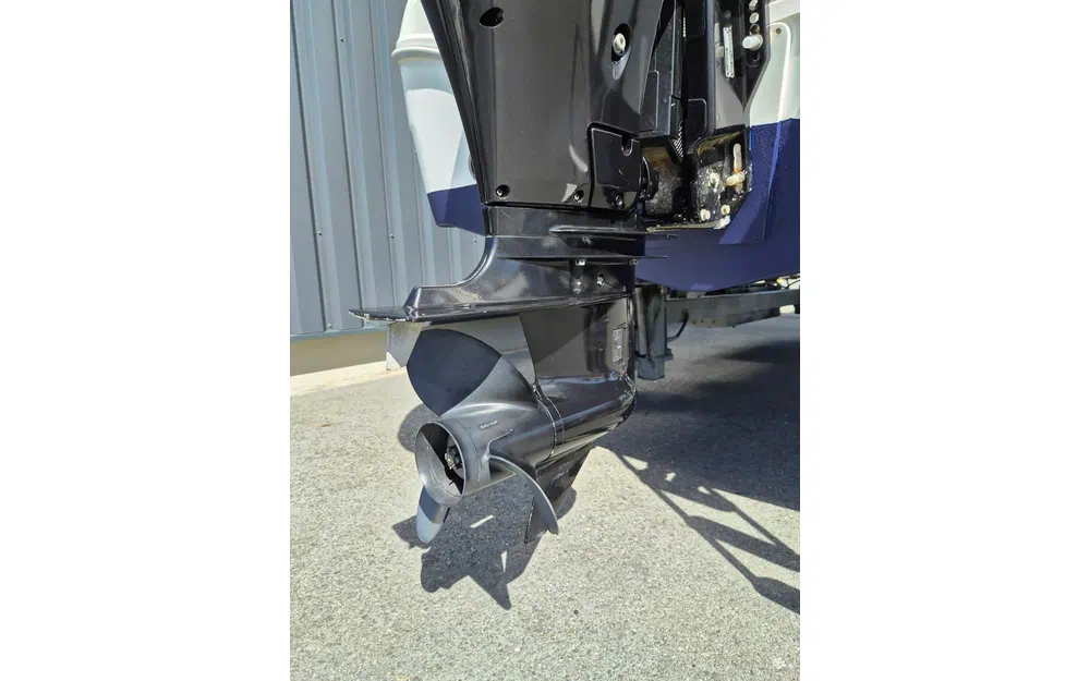 slider 4 Beneteau Antares 580 HB