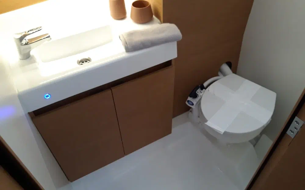 slider 10 Jeanneau Sun Odyssey 380