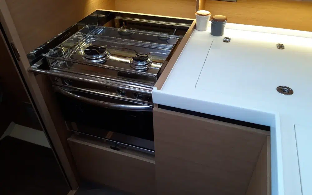 slider 16 Jeanneau Sun Odyssey 380