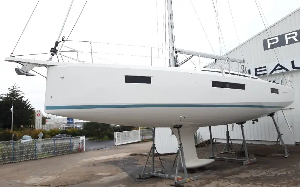 slider 1 Jeanneau Sun Odyssey 410