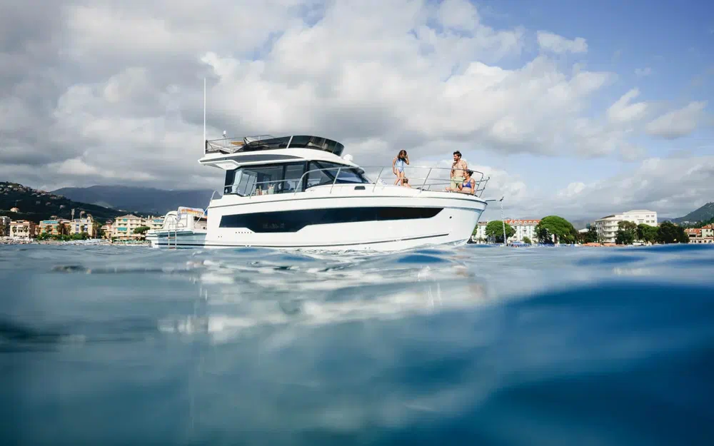 slider 6 Jeanneau Merry Fisher 1095
