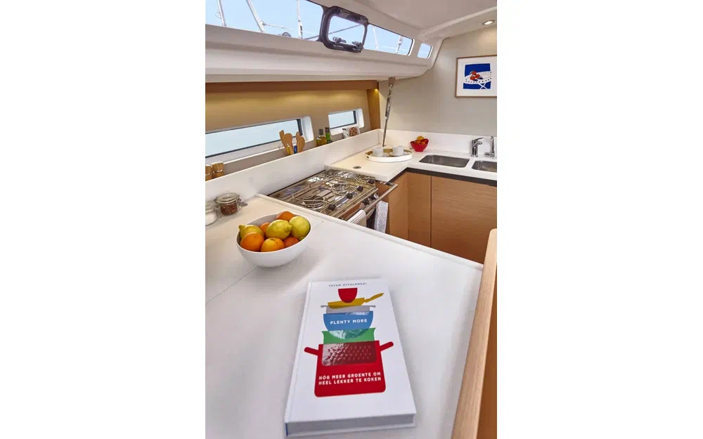 slider 9 Jeanneau Sun Odyssey 440
