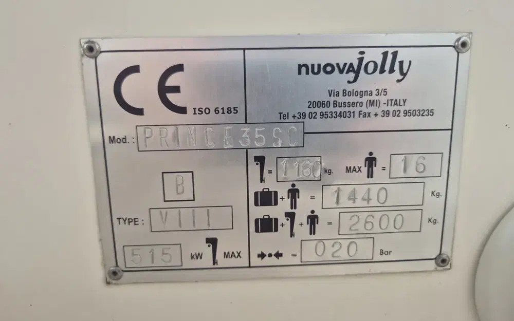 slider 10 Nuova Jolly Prince 35 Sport Cabin