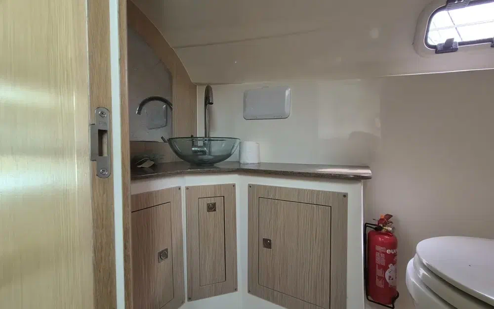 slider 12 Nuova Jolly Prince 35 Sport Cabin