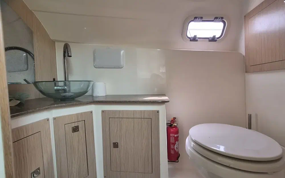 slider 13 Nuova Jolly Prince 35 Sport Cabin
