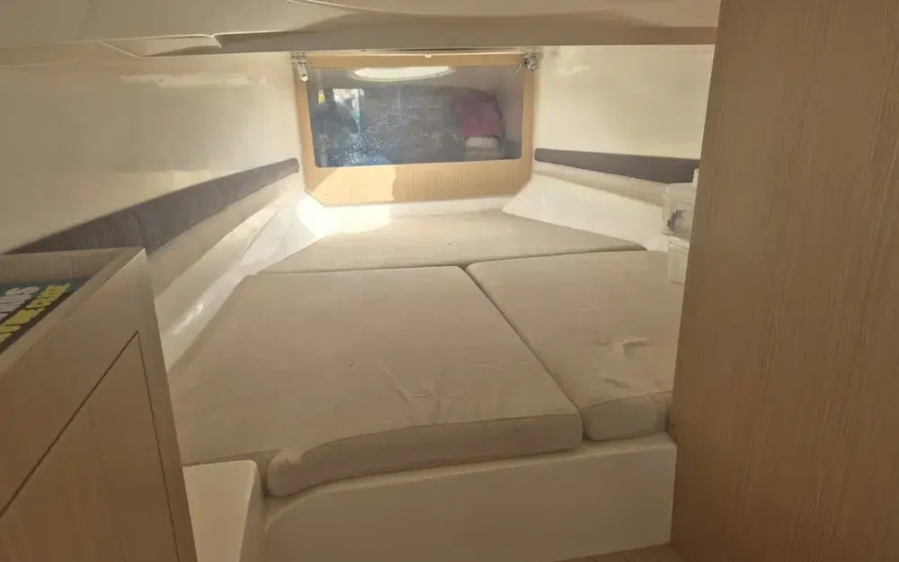 slider 14 Nuova Jolly Prince 35 Sport Cabin