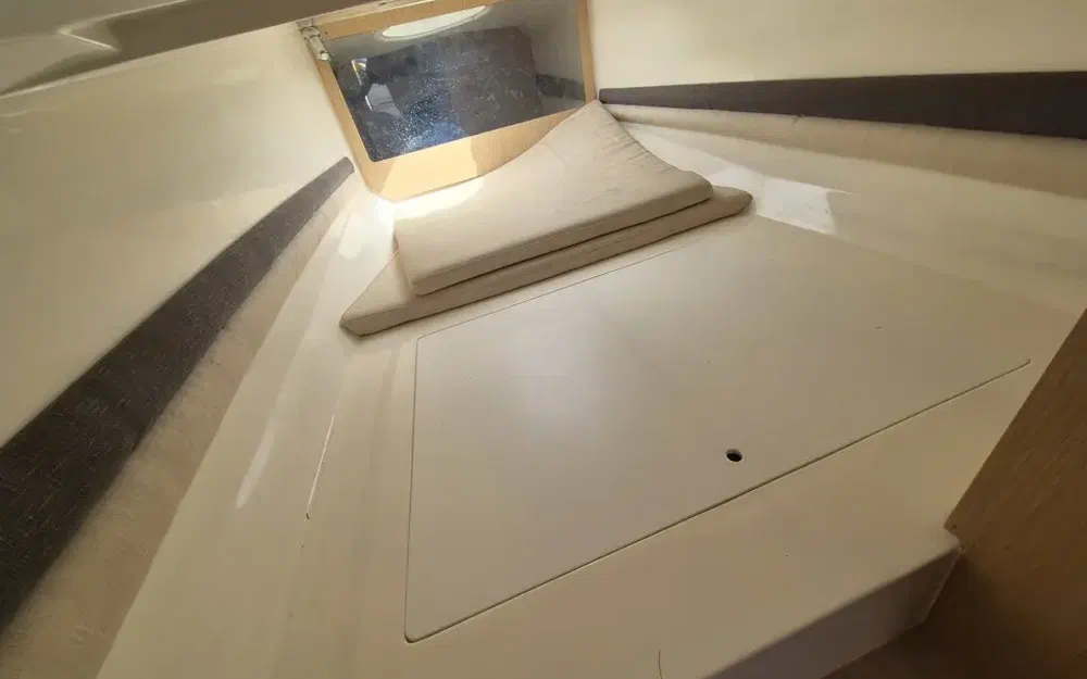 slider 15 Nuova Jolly Prince 35 Sport Cabin