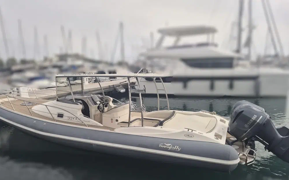 slider 1 Nuova Jolly Prince 35 Sport Cabin
