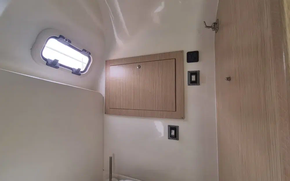 slider 20 Nuova Jolly Prince 35 Sport Cabin