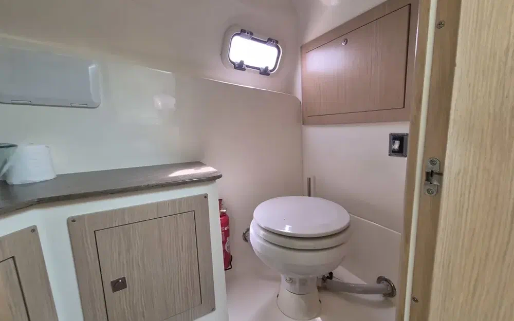 slider 23 Nuova Jolly Prince 35 Sport Cabin