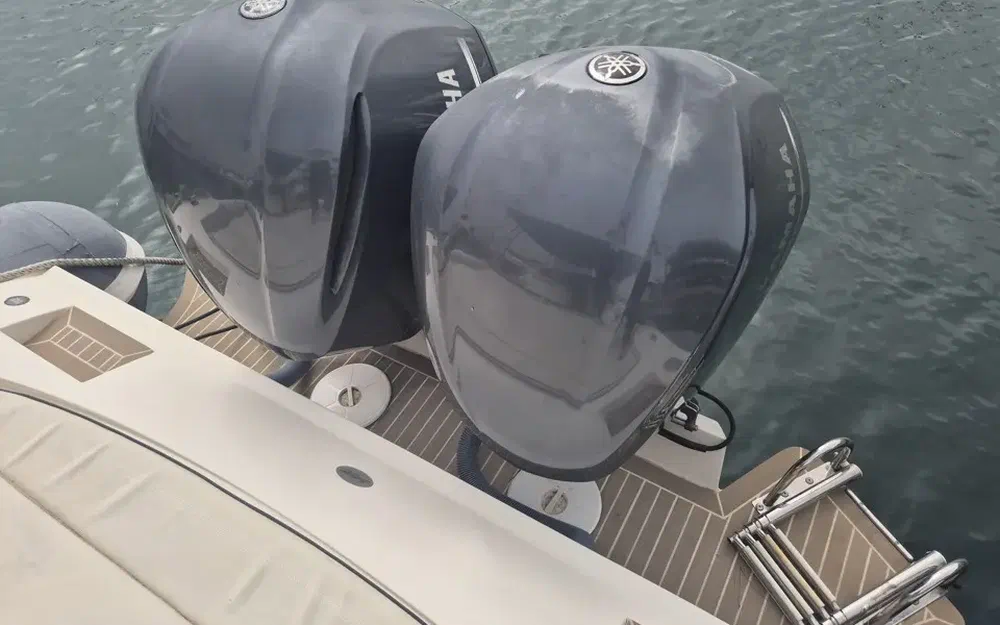 slider 6 Nuova Jolly Prince 35 Sport Cabin
