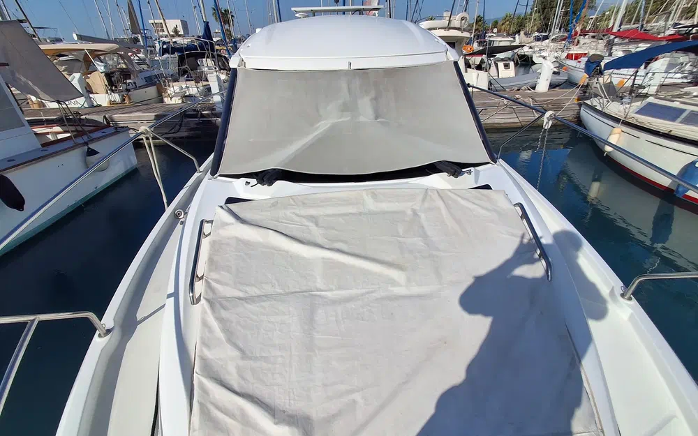 slider 6 Jeanneau Leader 33