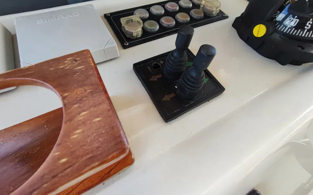 slider 26 Guy Couach 2200 Fly