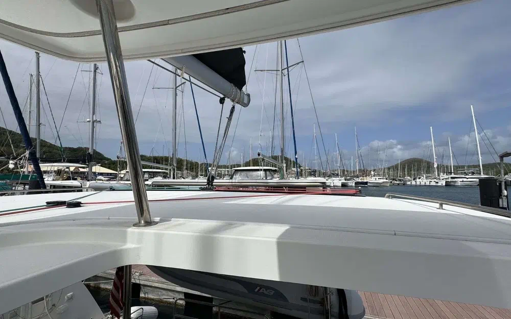 slider 17 Lagoon 42