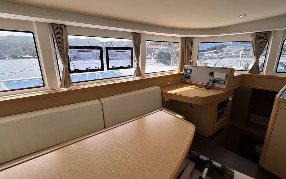 slider 28 Lagoon 42