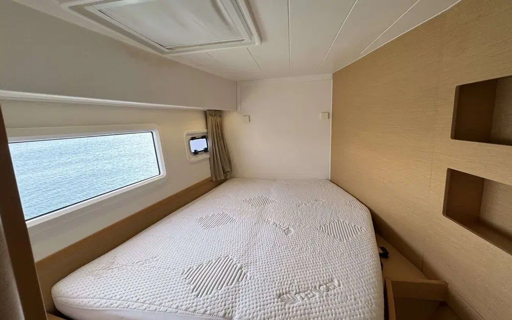 slider 36 Lagoon 42