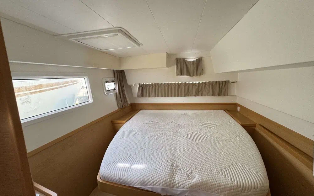 slider 52 Lagoon 42