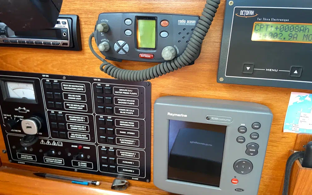 slider 13 Jeanneau Sun Odyssey 35