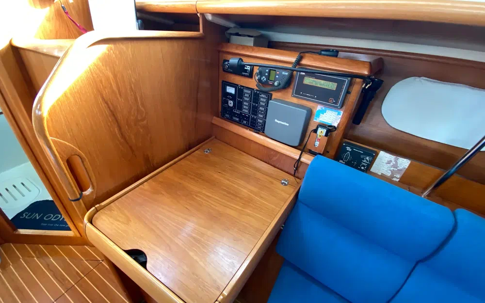 slider 3 Jeanneau Sun Odyssey 35